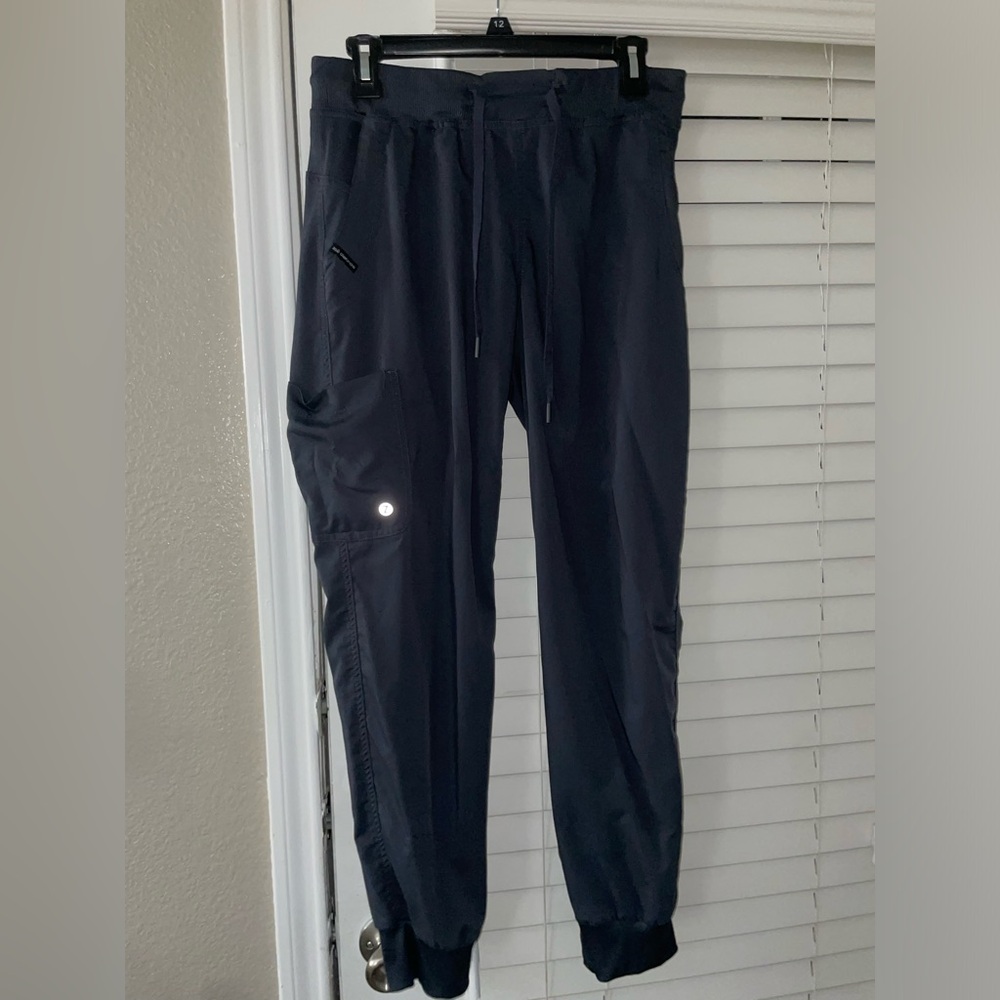 Zoe Alexandra gray Scrub jogger bottoms